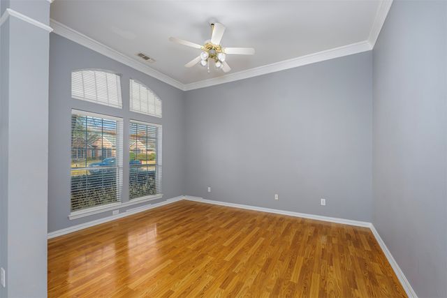 8444 Parkdale Drive, North Richland Hills, TX 76182