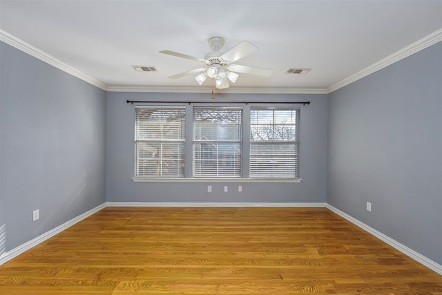 8444 Parkdale Drive, North Richland Hills, TX 76182