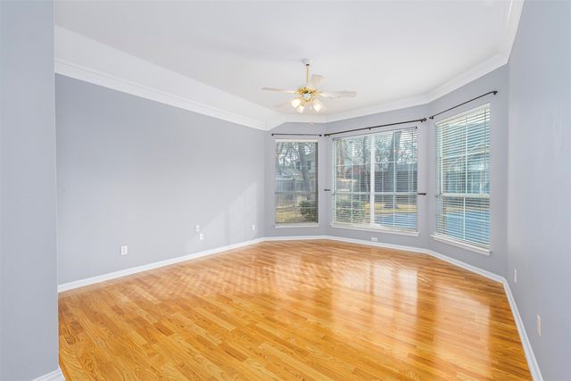 8444 Parkdale Drive, North Richland Hills, TX 76182