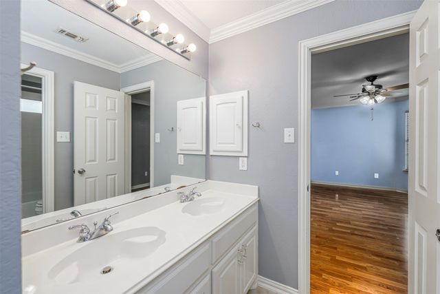 8444 Parkdale Drive, North Richland Hills, TX 76182