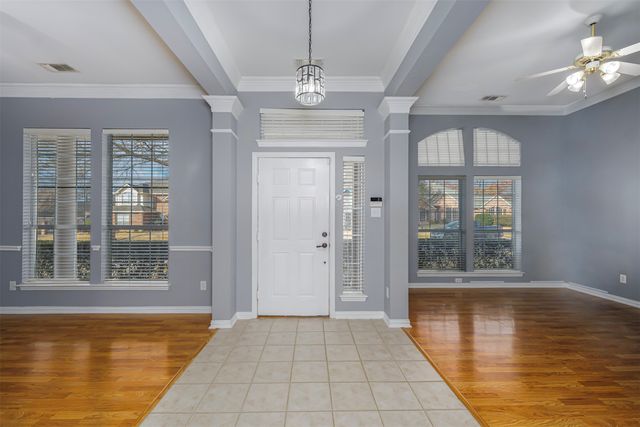 8444 Parkdale Drive, North Richland Hills, TX 76182