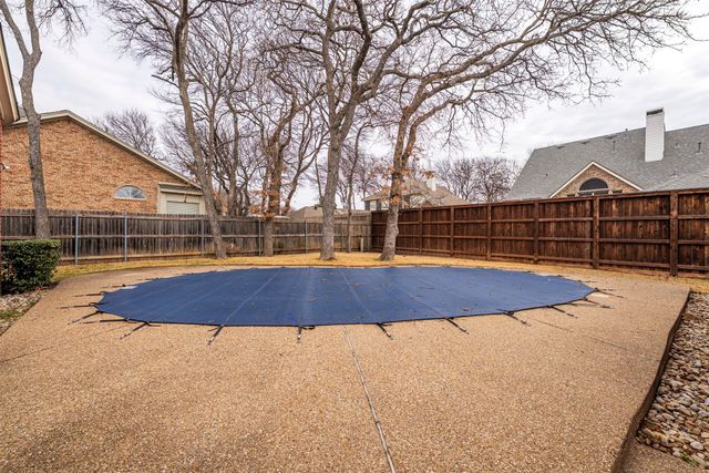 8444 Parkdale Drive, North Richland Hills, TX 76182