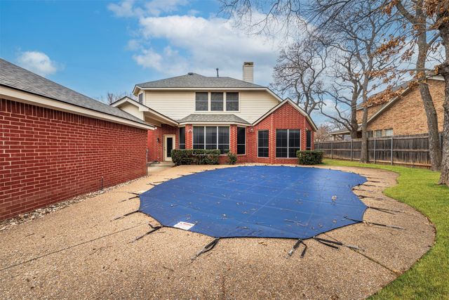 8444 Parkdale Drive, North Richland Hills, TX 76182