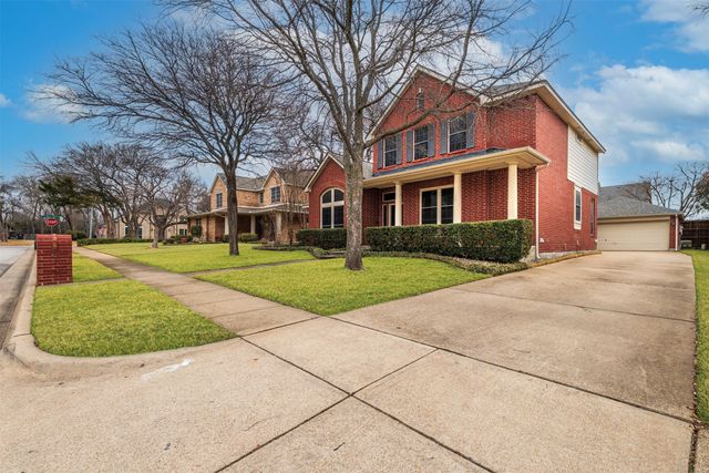 8444 Parkdale Drive, North Richland Hills, TX 76182