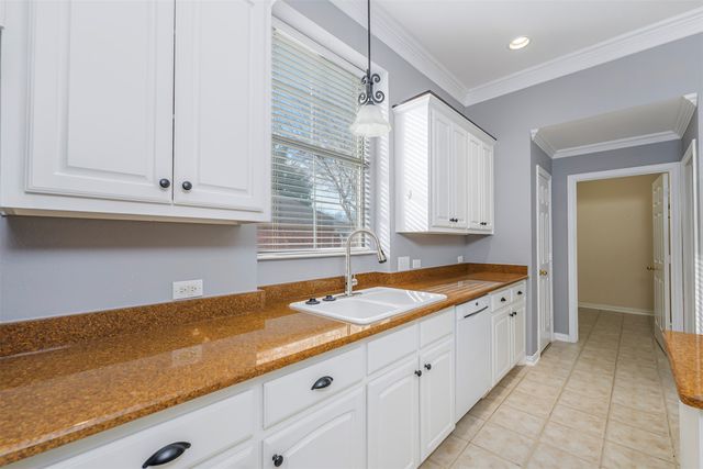 8444 Parkdale Drive, North Richland Hills, TX 76182