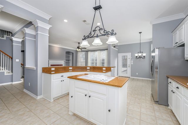 8444 Parkdale Drive, North Richland Hills, TX 76182