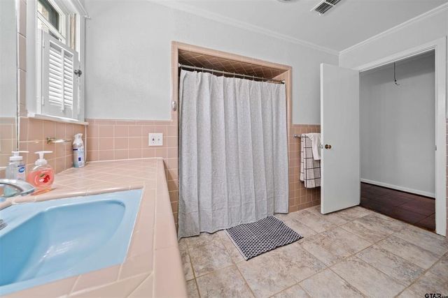 246 Angela Ln., Henderson, TX 75654