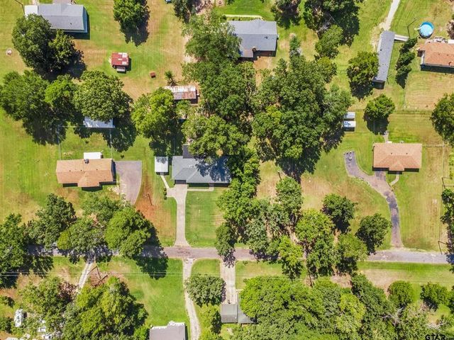 246 Angela Ln., Henderson, TX 75654