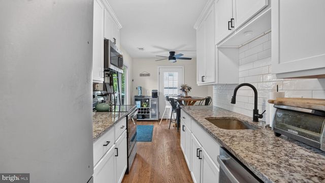 5604 DOVER ST, Churchton, MD 20733