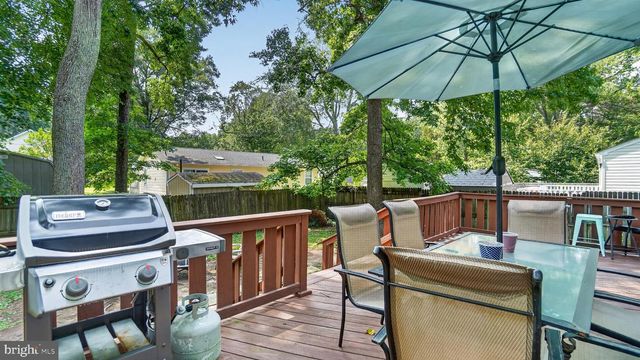 5604 DOVER ST, Churchton, MD 20733