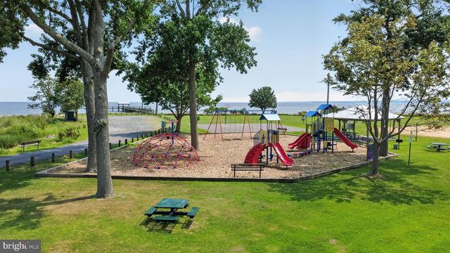 5604 DOVER ST, Churchton, MD 20733