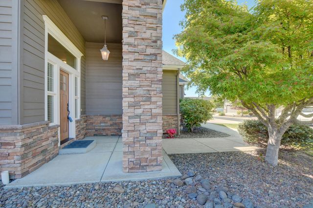 108 Sandridge Way, Eagle Point, OR 97524