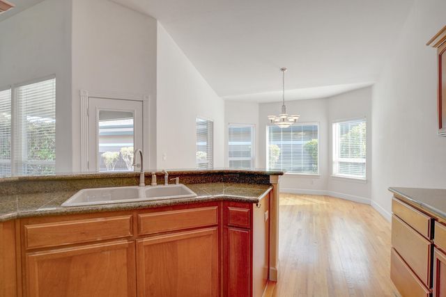 108 Sandridge Way, Eagle Point, OR 97524