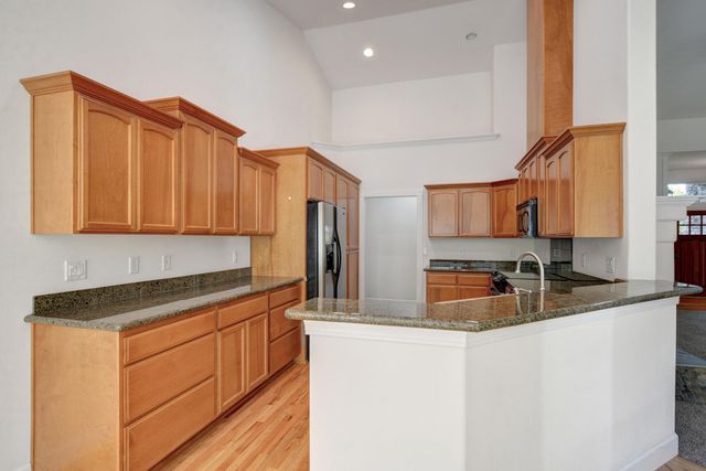 108 Sandridge Way, Eagle Point, OR 97524