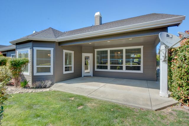108 Sandridge Way, Eagle Point, OR 97524