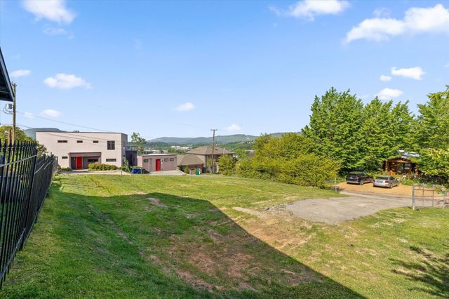 311 Noll Street, Chattanooga, TN 37405