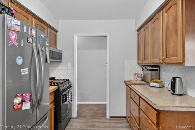 13651 Castle Street, Southgate, MI 48195