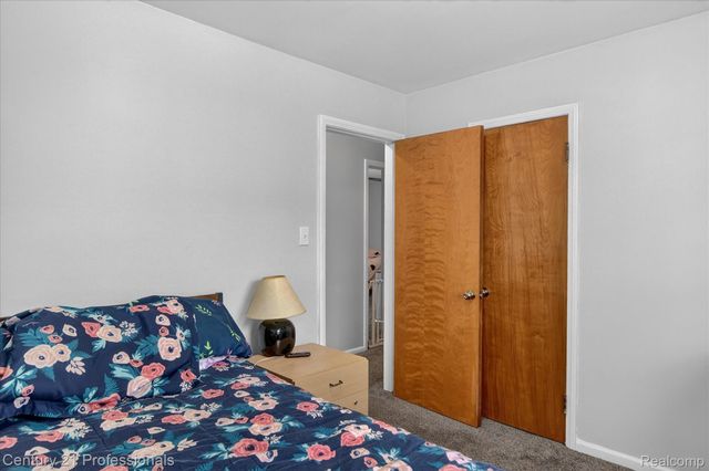13651 Castle Street, Southgate, MI 48195