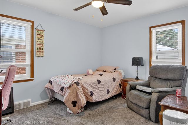 13651 Castle Street, Southgate, MI 48195