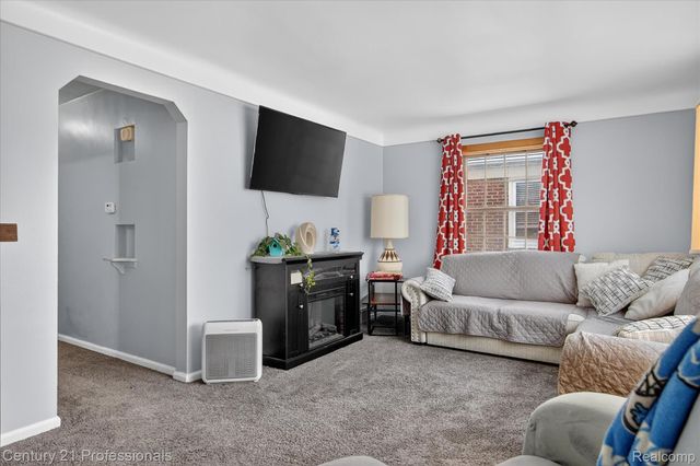 13651 Castle Street, Southgate, MI 48195
