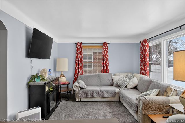 13651 Castle Street, Southgate, MI 48195
