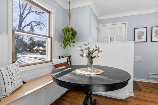 311 Monroe Avenue S, Edina, MN 55343