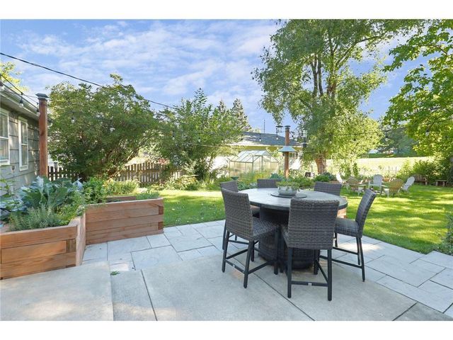 311 Monroe Avenue S, Edina, MN 55343