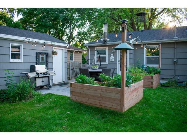 311 Monroe Avenue S, Edina, MN 55343