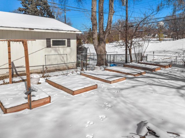 311 Monroe Avenue S, Edina, MN 55343