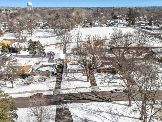 311 Monroe Avenue S, Edina, MN 55343