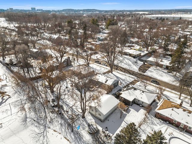 311 Monroe Avenue S, Edina, MN 55343