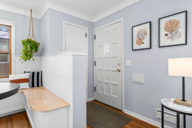 311 Monroe Avenue S, Edina, MN 55343