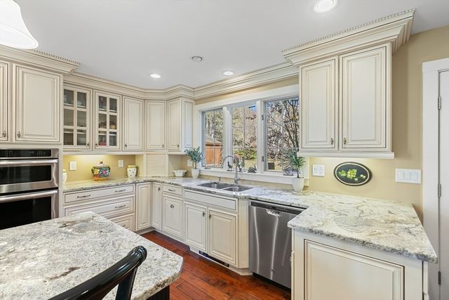 152 S Great Rd, Lincoln, MA 01773