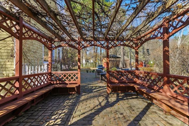 152 S Great Rd, Lincoln, MA 01773