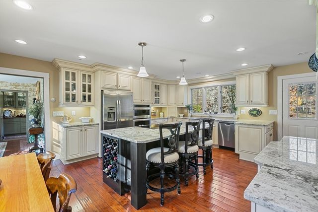 152 S Great Rd, Lincoln, MA 01773