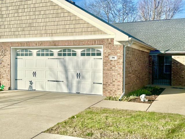 2360 Highway 31 W Apt 206, White House, TN 37188