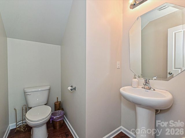 6709 Broad Valley Court, Charlotte, NC 28216