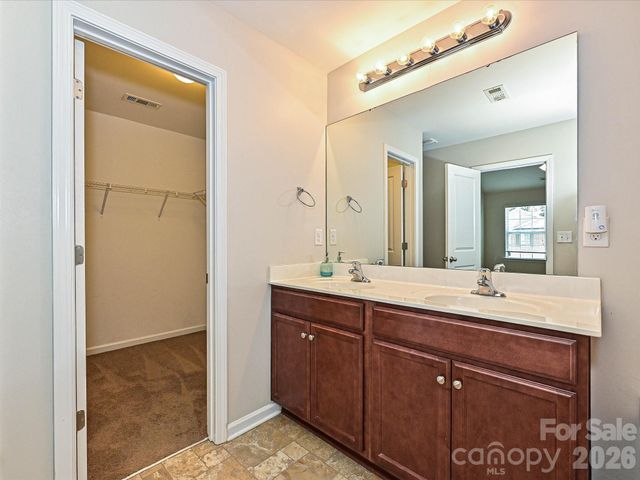 6709 Broad Valley Court, Charlotte, NC 28216