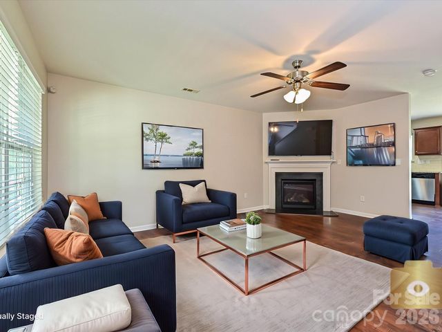 6709 Broad Valley Court, Charlotte, NC 28216