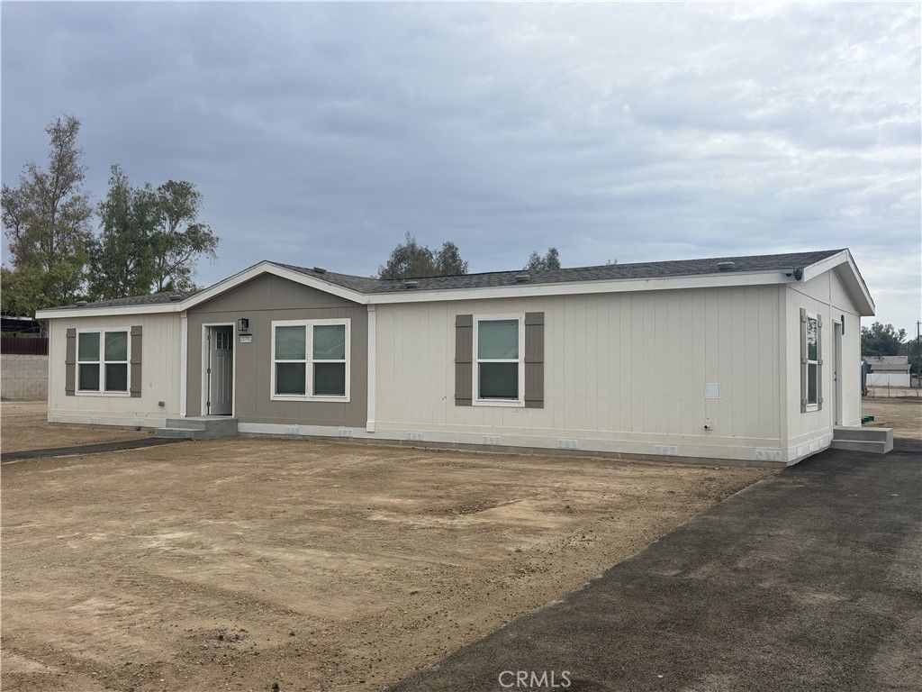 21781 Oakwood, Perris, CA 92570 — exterior