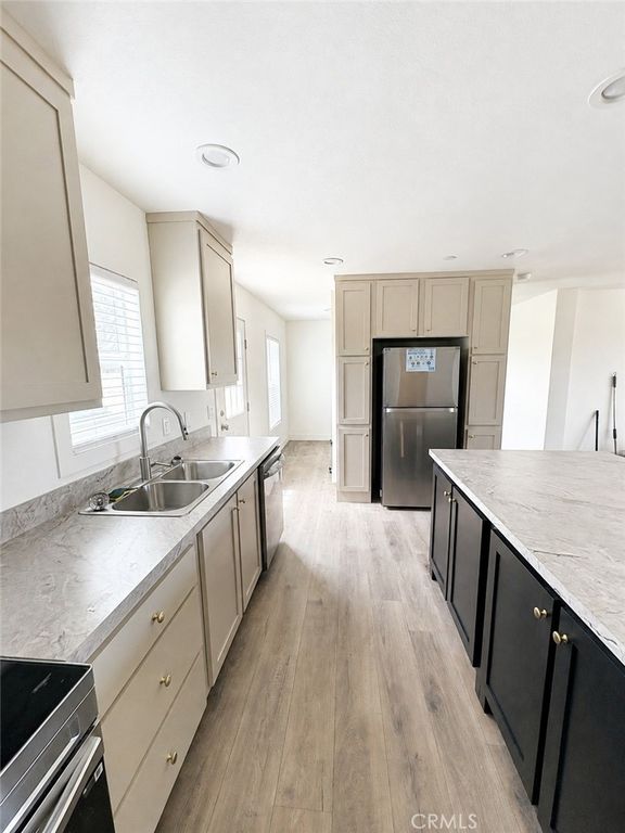 21781 Oakwood, Perris, CA 92570 — photo 4