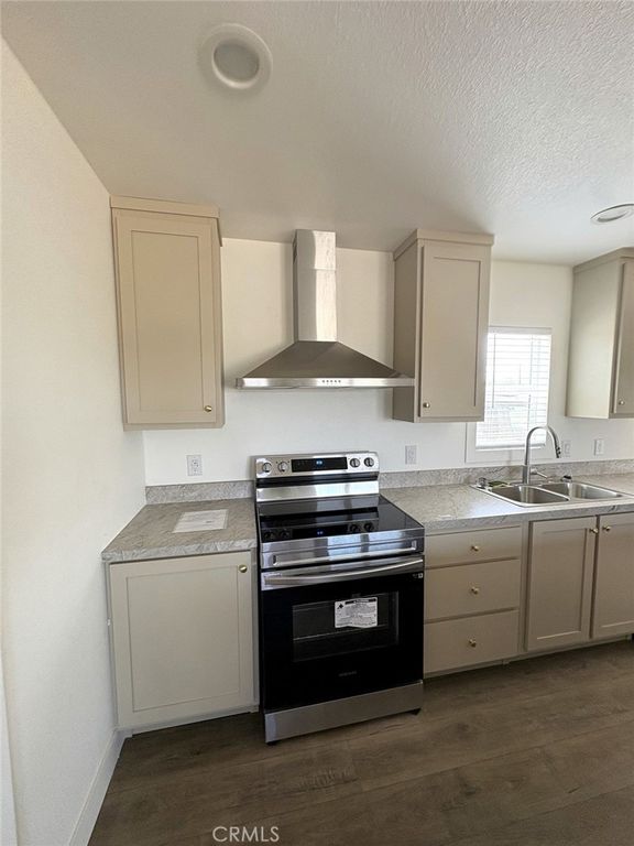 21781 Oakwood, Perris, CA 92570 — photo 5