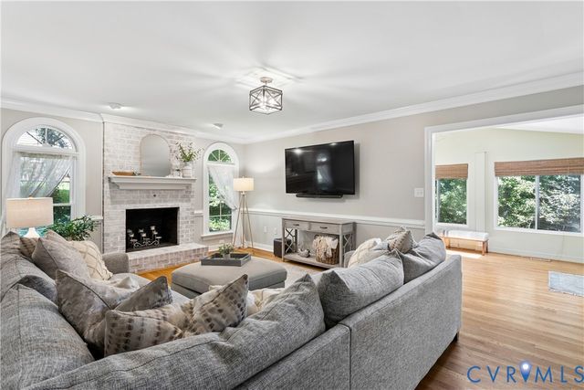 14216 Country Club Dr, Ashland, VA 23005