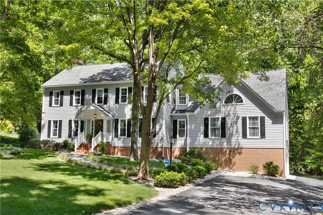 14216 Country Club Dr, Ashland, VA 23005