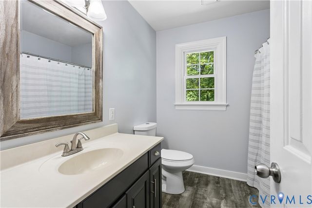 14216 Country Club Dr, Ashland, VA 23005
