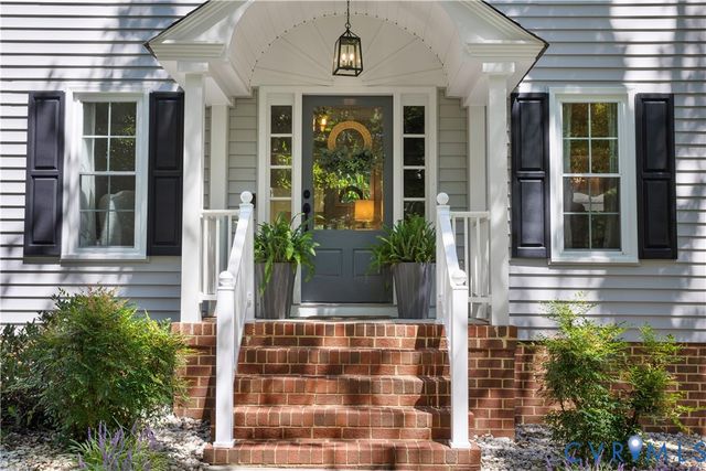 14216 Country Club Dr, Ashland, VA 23005