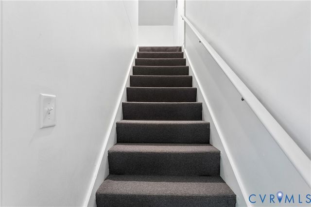 14216 Country Club Dr, Ashland, VA 23005