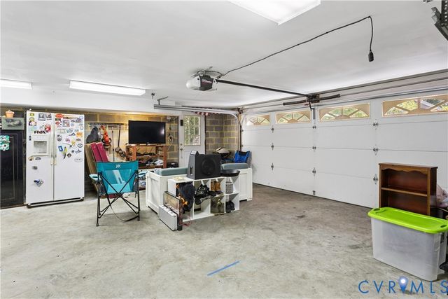14216 Country Club Dr, Ashland, VA 23005