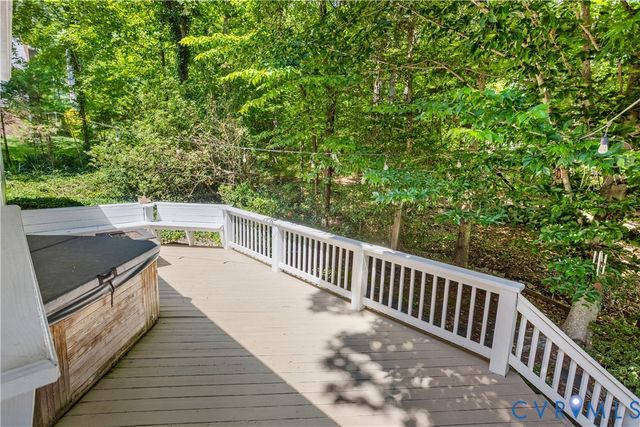 14216 Country Club Dr, Ashland, VA 23005