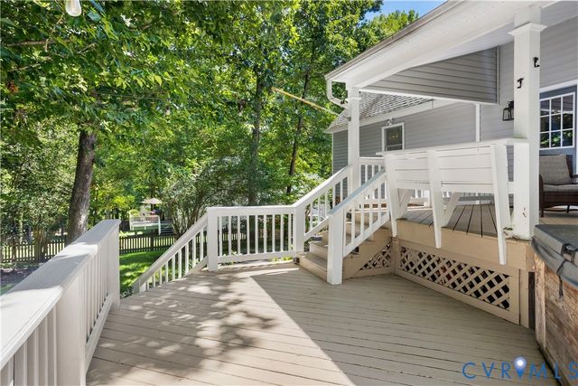 14216 Country Club Dr, Ashland, VA 23005
